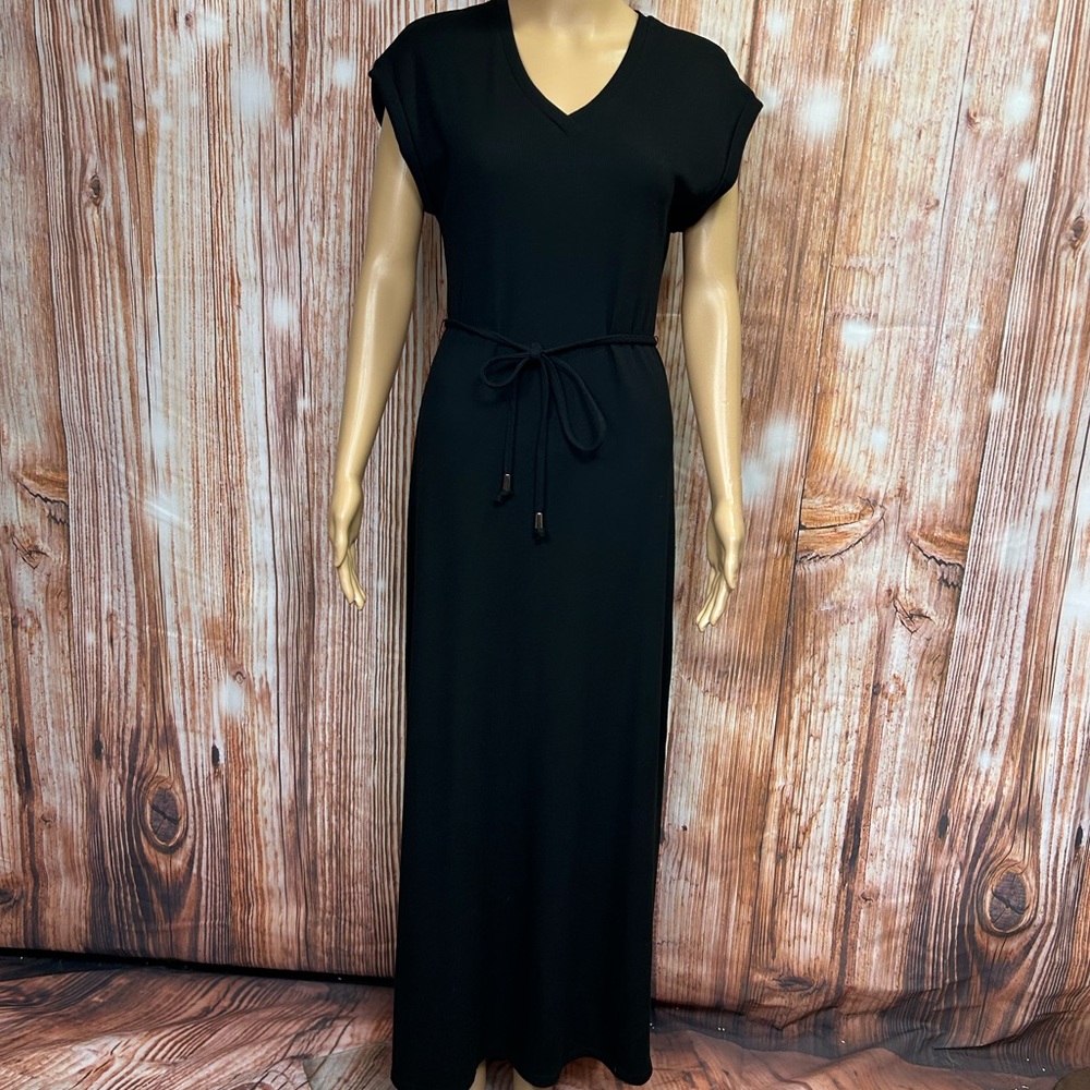Simply Styled by Sears Ribbed V-Neck Maxi Dress